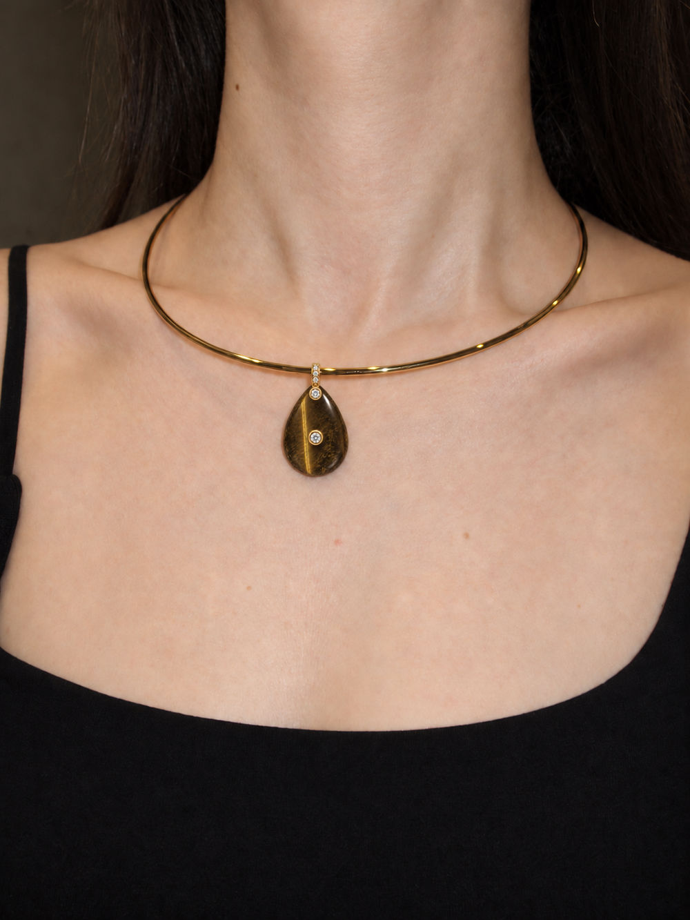 Natural Stone Teardrop Charm Ojo de Tigre